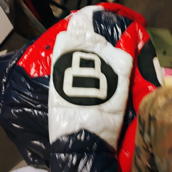 Winter Jacket - Picture 2 of 7